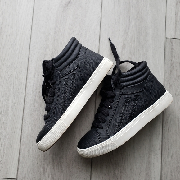 London Trash Shoes - 2 for $20 - Angle height shoes